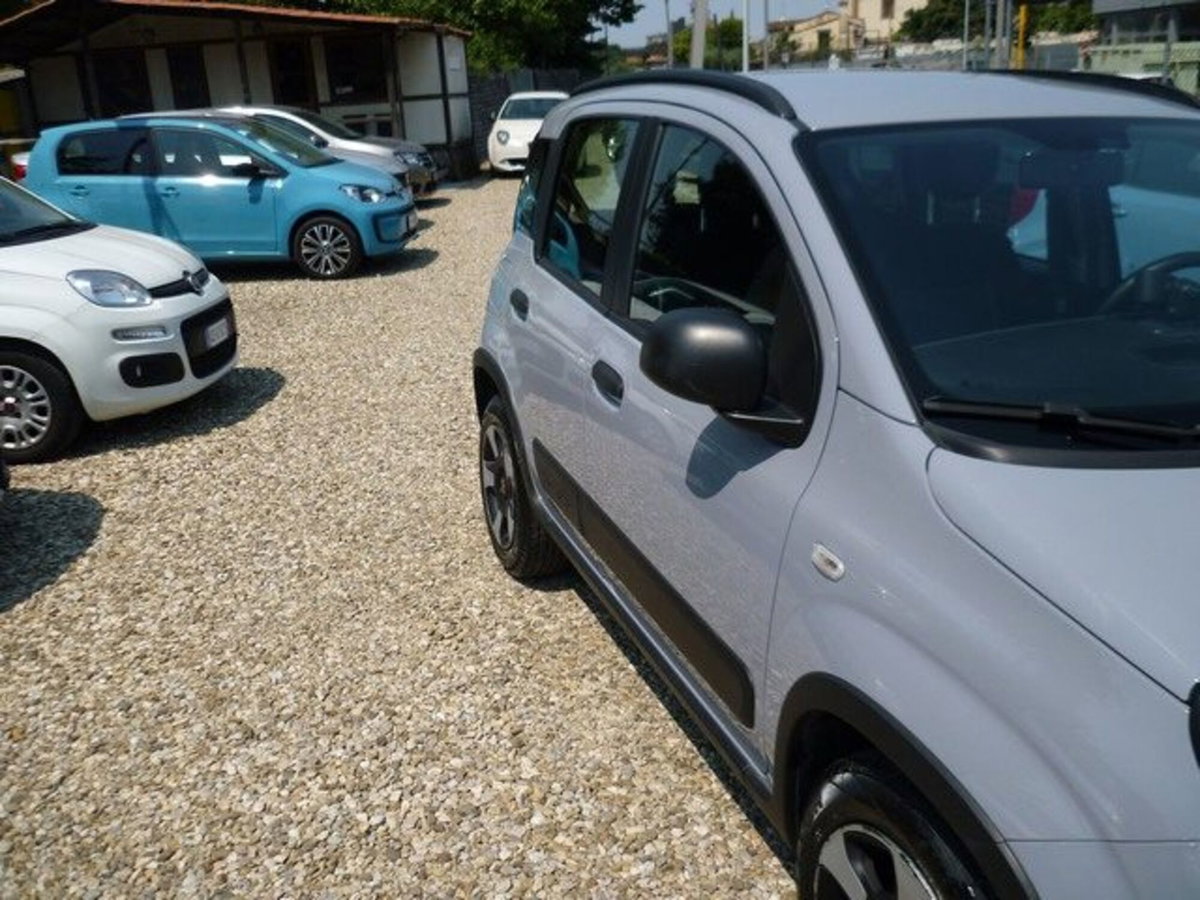 Fiat Panda 1.0 FireFly S&S Hybrid City Cross (3)