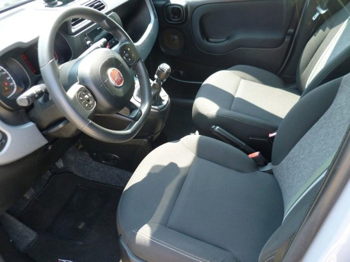 Fiat Panda 1.0 FireFly S&S Hybrid City Cross (9)