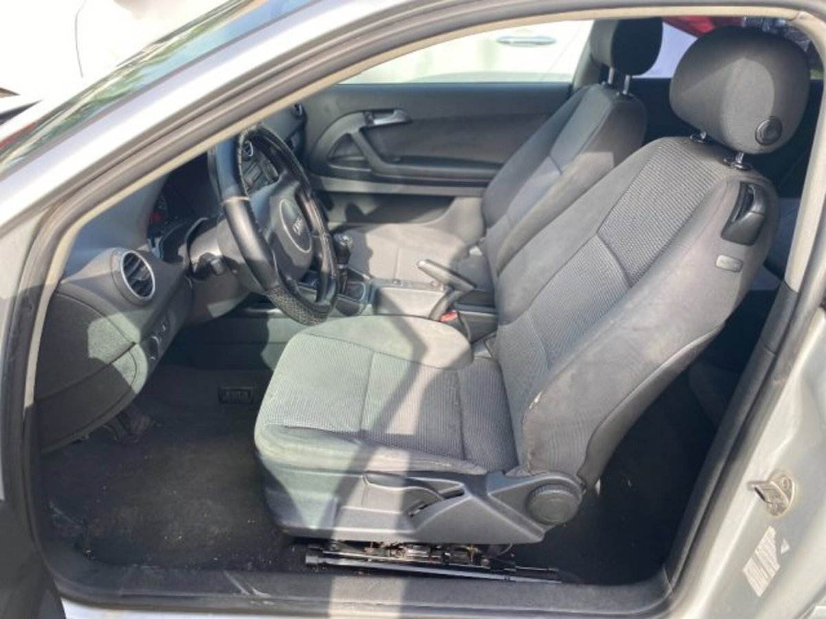 Audi A3 1.9 TDI F.AP. Ambiente (8)