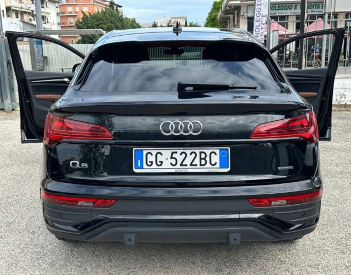 Audi Q5 Sportback 40 2.0 tdi mhev 12V Business Advanced quattro s-tronic (10)