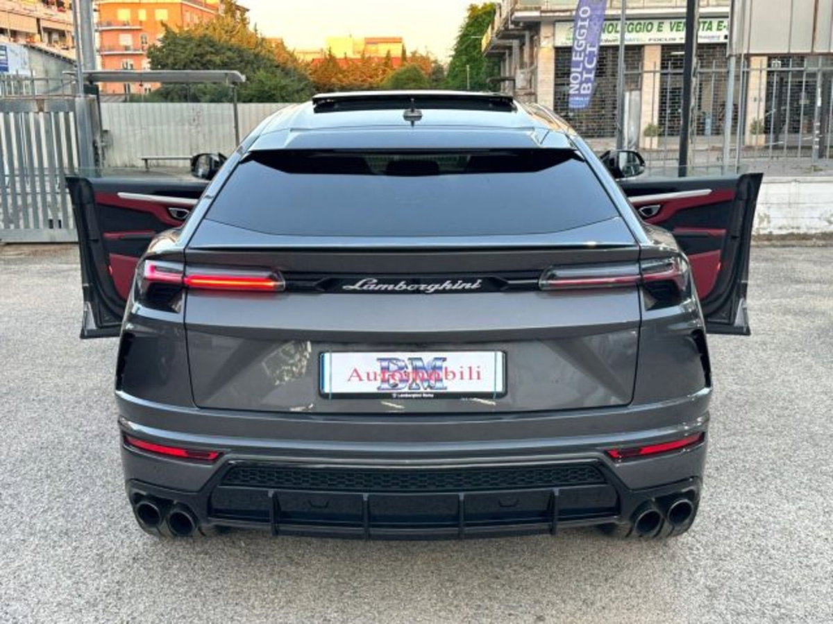 Lamborghini Urus 4.0 (10)