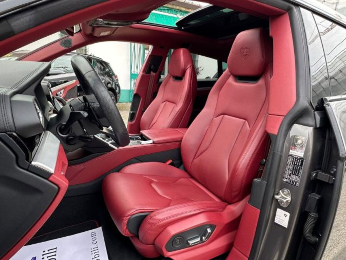 Lamborghini Urus 4.0 (6)