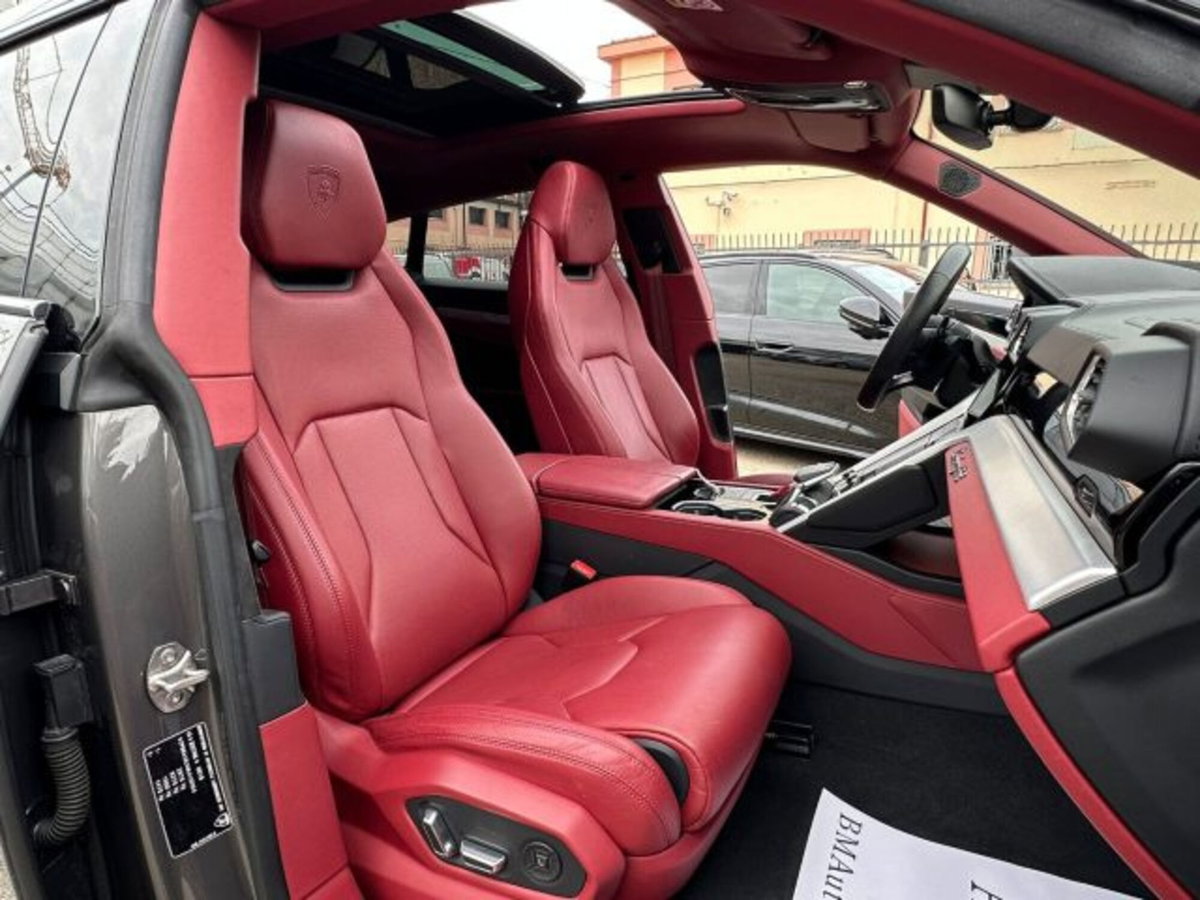 Lamborghini Urus 4.0 (7)