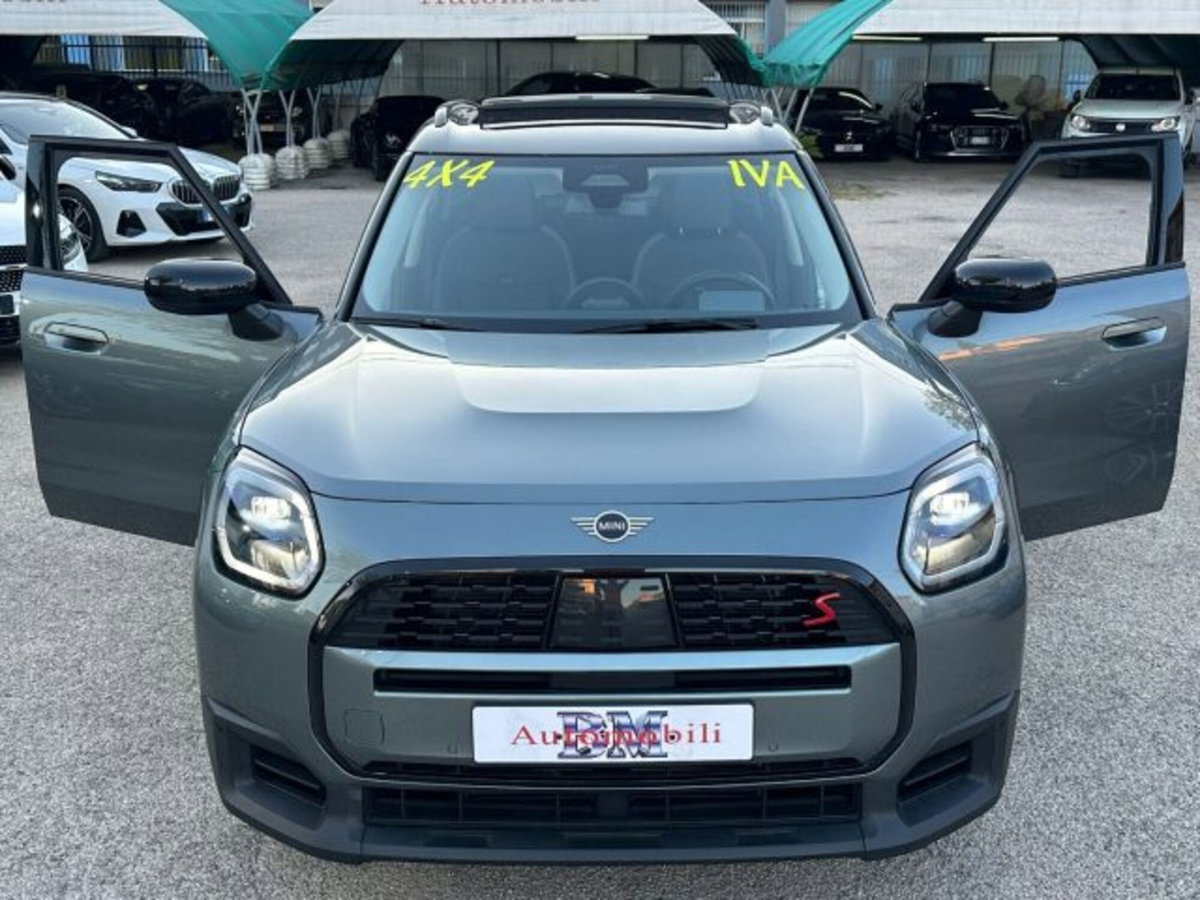 MINI Mini Countryman E Blackyard (9)