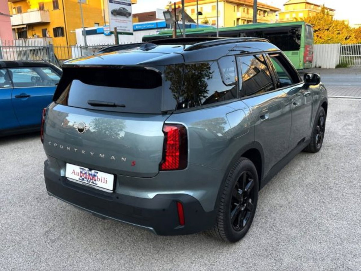 MINI Mini Countryman E Blackyard (4)
