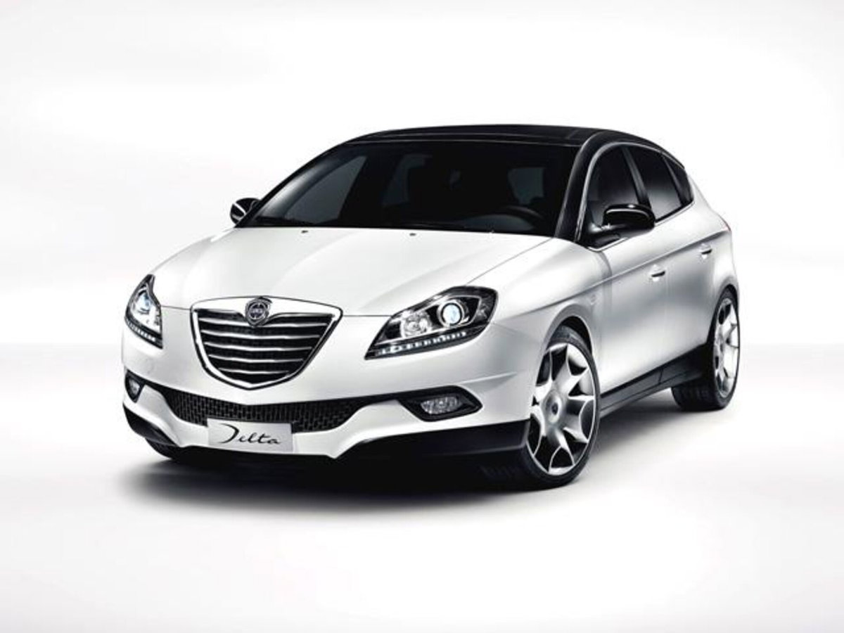 Lancia Delta 1.6 MJT DPF 105 CV Silver