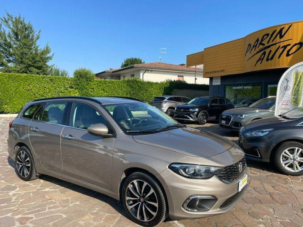 Fiat Tipo Station Wagon Tipo 1.4 SW Lounge (2)
