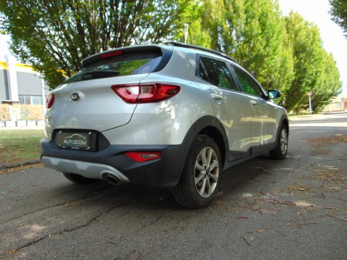 Kia Stonic 1.2 DPI Urban (11)