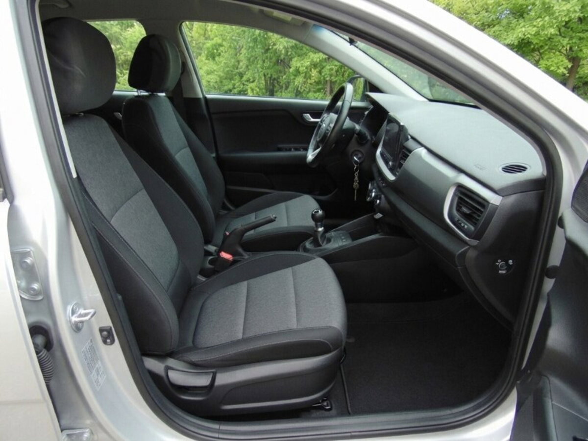 Kia Stonic 1.2 DPI Urban (18)