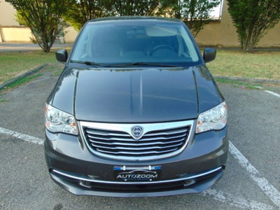 Lancia Voyager 2.8 Turbodiesel Silver 177 CV (14)