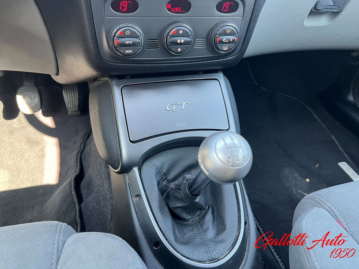 Alfa Romeo GT 1.8 16V TS Moving (13)
