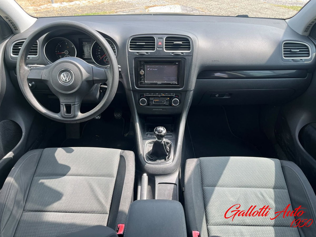 Volkswagen Golf 1.6 TDI DPF DSG 5p. Comfortline (10)