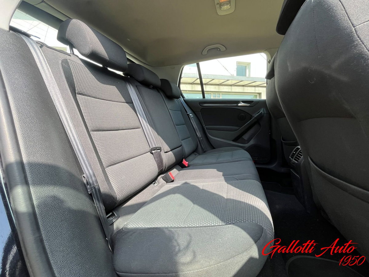 Volkswagen Golf 1.6 TDI DPF DSG 5p. Comfortline (14)