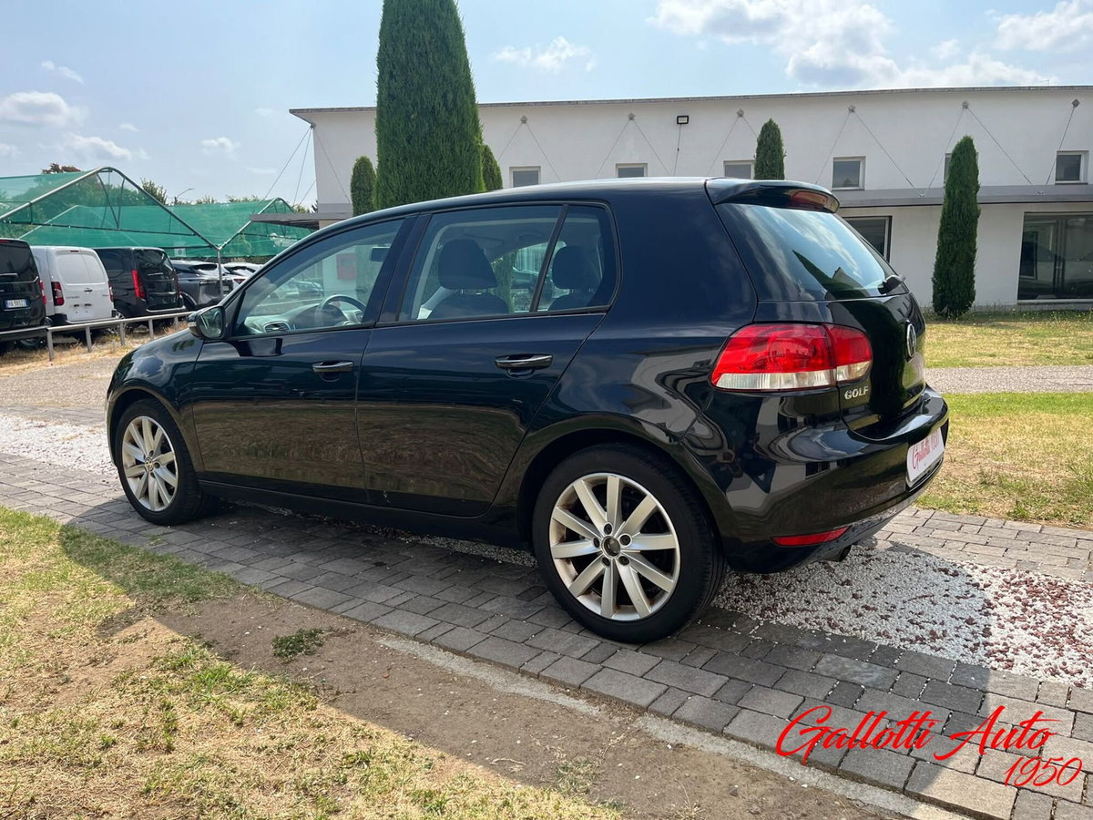 Volkswagen Golf 1.6 TDI DPF DSG 5p. Comfortline (2)