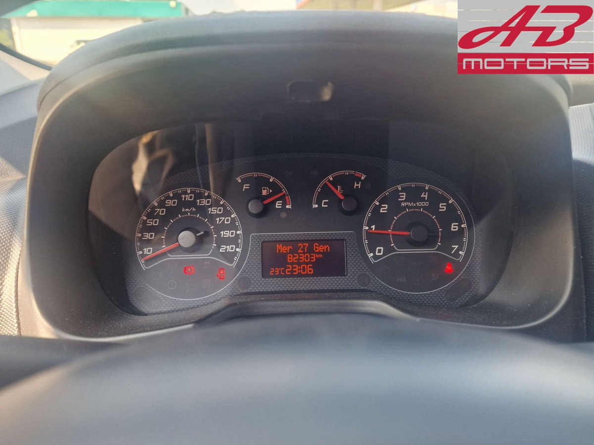 Fiat Fiorino 1.3 MJT 95CV Cargo (11)