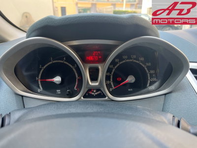 Ford Fiesta 1.4 5p. Bz.- GPL Titanium (14)