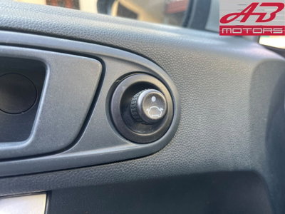 Ford Fiesta 1.4 5p. Bz.- GPL Titanium (17)