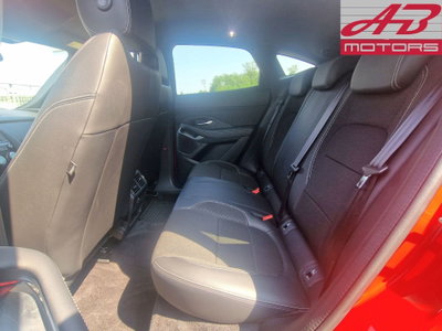 Jaguar E-Pace 2.0D 150 CV R-Dynamic (11)