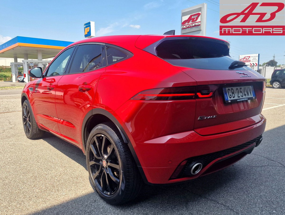 Jaguar E-Pace 2.0D 150 CV R-Dynamic (6)