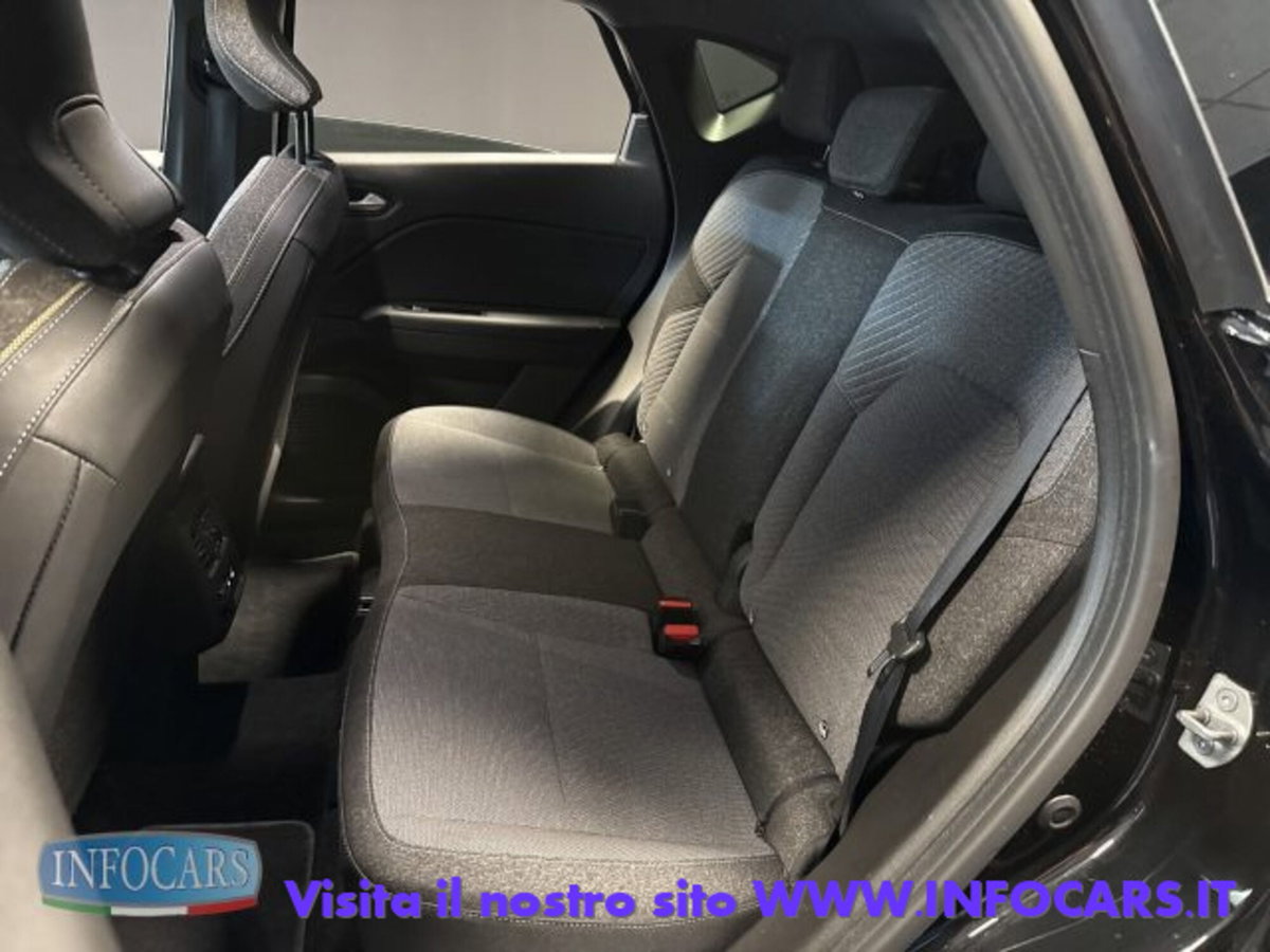 Renault Captur Full Hybrid E-Tech 145 CV Techno (7)