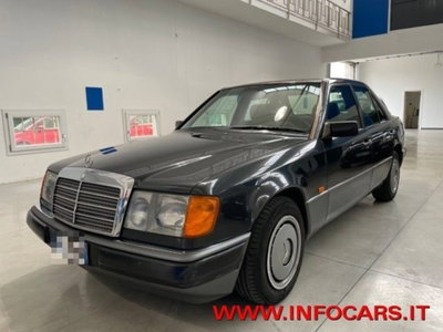 Mercedes-Benz 200 200 E cat (3)