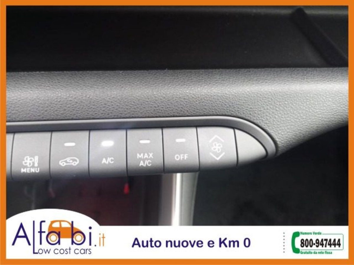 Jeep Avenger 1.2 turbo Summit fwd 100cv (8)