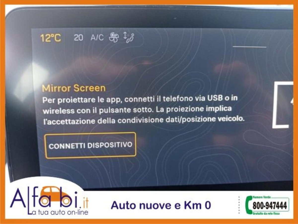 Jeep Avenger 1.2 turbo e-hybrid mhev Upland 4xe 145cv edct6 (12)