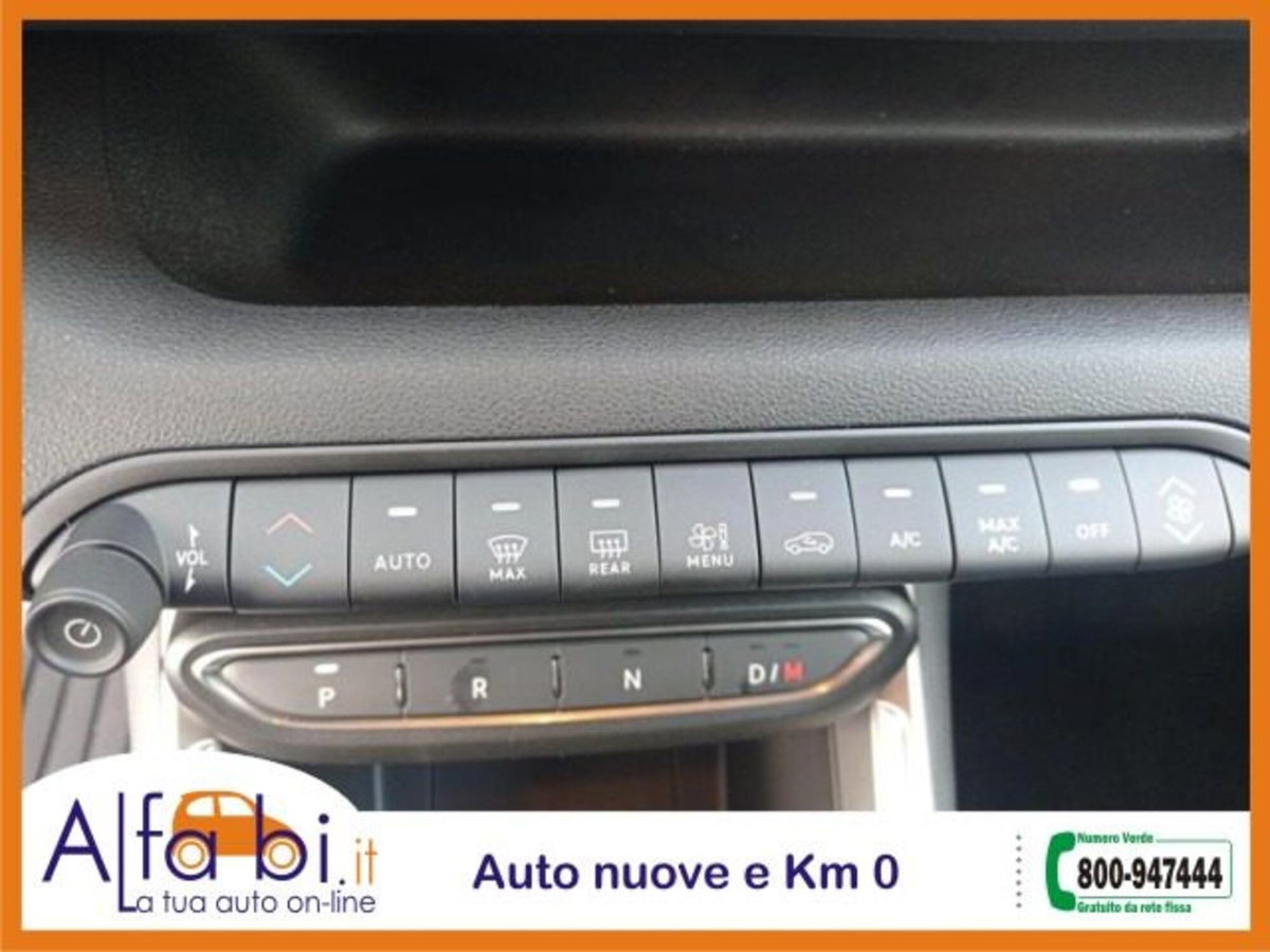 Jeep Avenger 1.2 turbo e-hybrid mhev Upland 4xe 145cv edct6 (15)