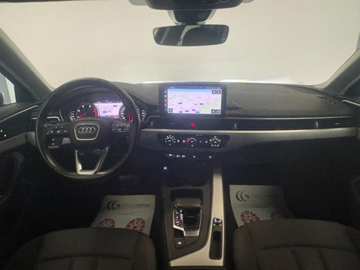 Audi A4 Avant 35 TDI/163 CV S tronic Business Advanced (13)