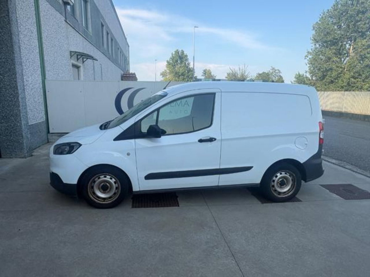 Ford Transit Courier 1.5 TDCi 75CV  Entry (2)