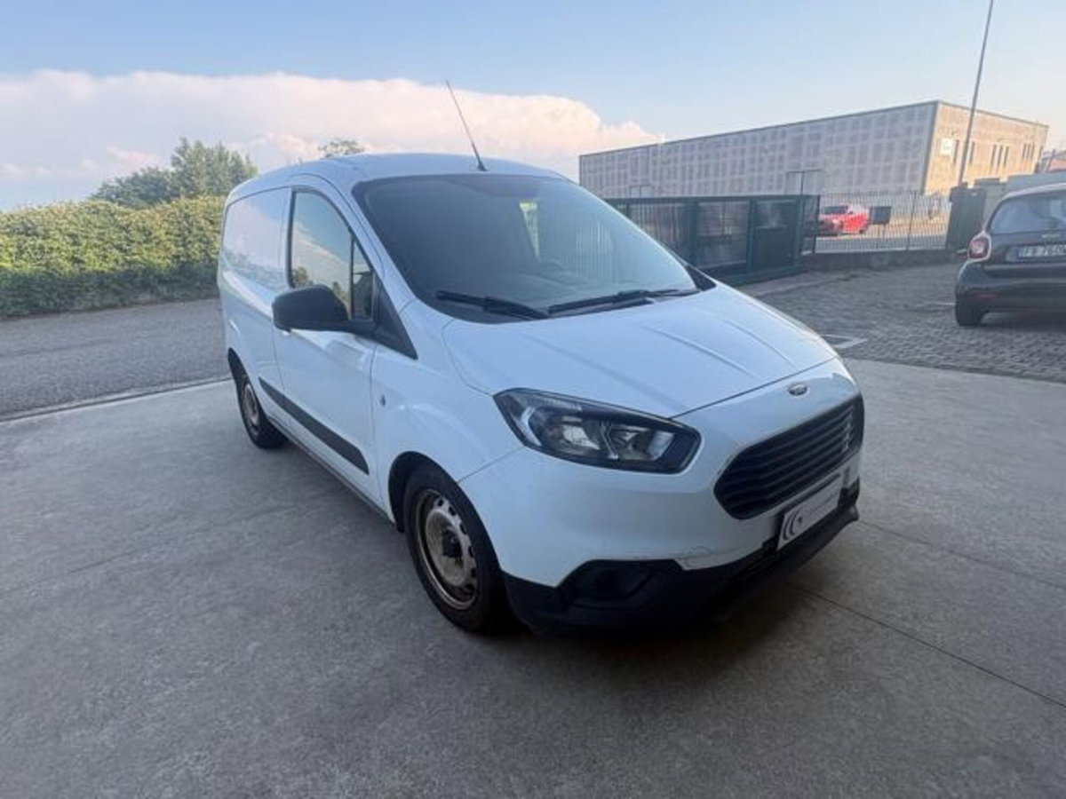 Ford Transit Courier 1.5 TDCi 75CV  Entry (7)