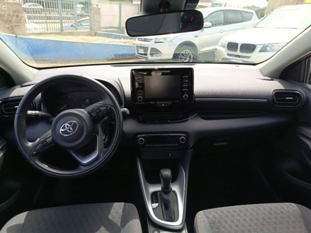 Toyota Yaris Cross 1.5 Hybrid 5p. E-CVT Lounge (10)