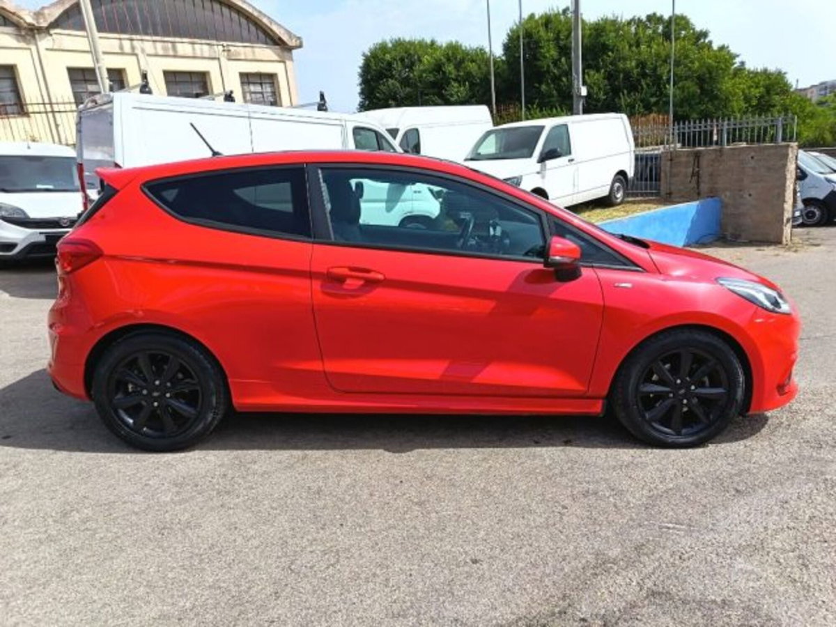 Ford Fiesta 1.5 TDCi 120 CV 3 porte ST-Line (5)