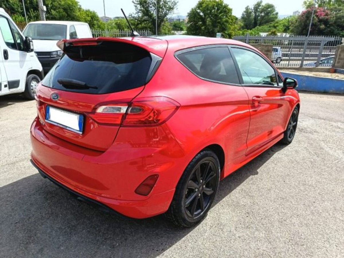 Ford Fiesta 1.5 TDCi 120 CV 3 porte ST-Line (7)