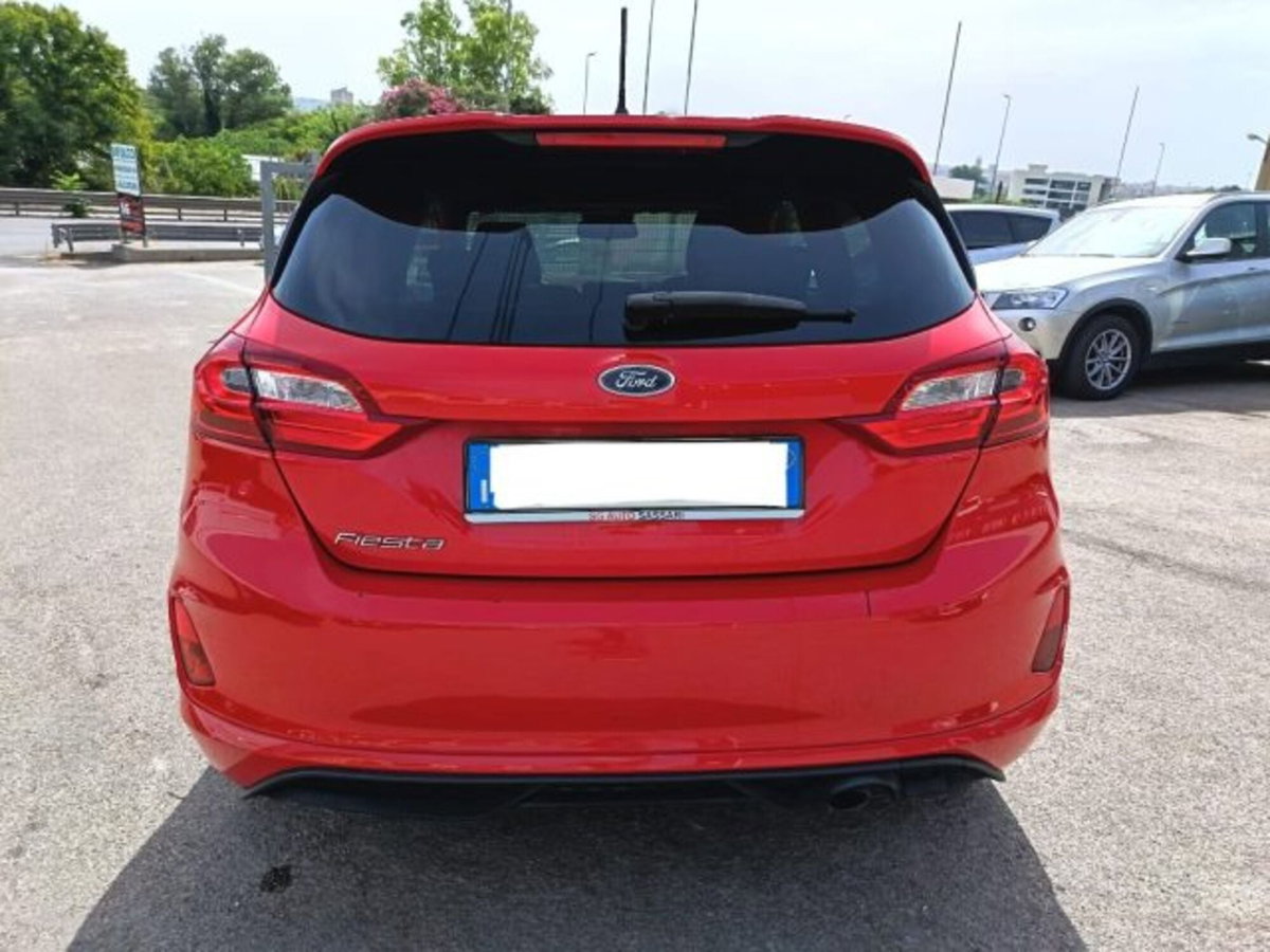 Ford Fiesta 1.5 TDCi 120 CV 3 porte ST-Line (8)