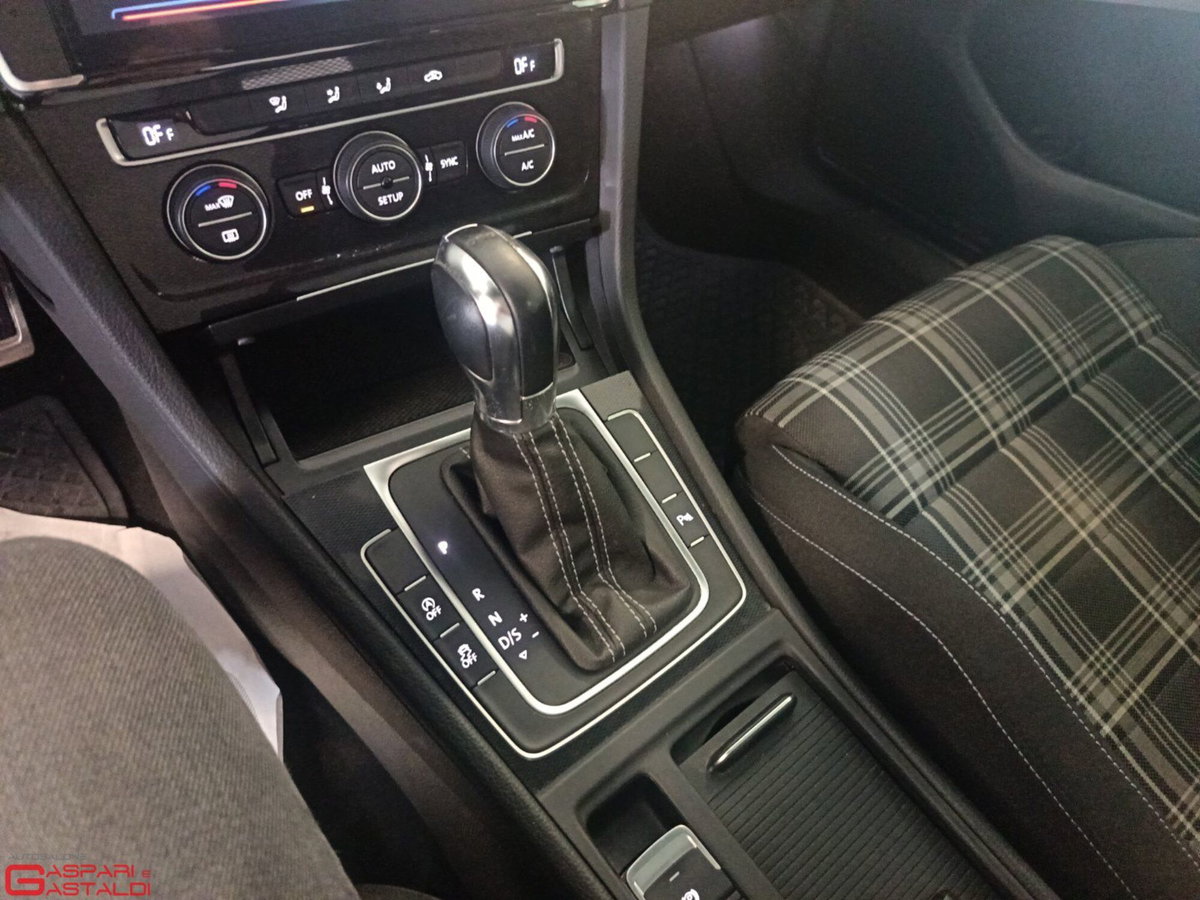 Volkswagen Golf GTD 2.0 TDI DSG 5p. BlueMotion Technology (17)