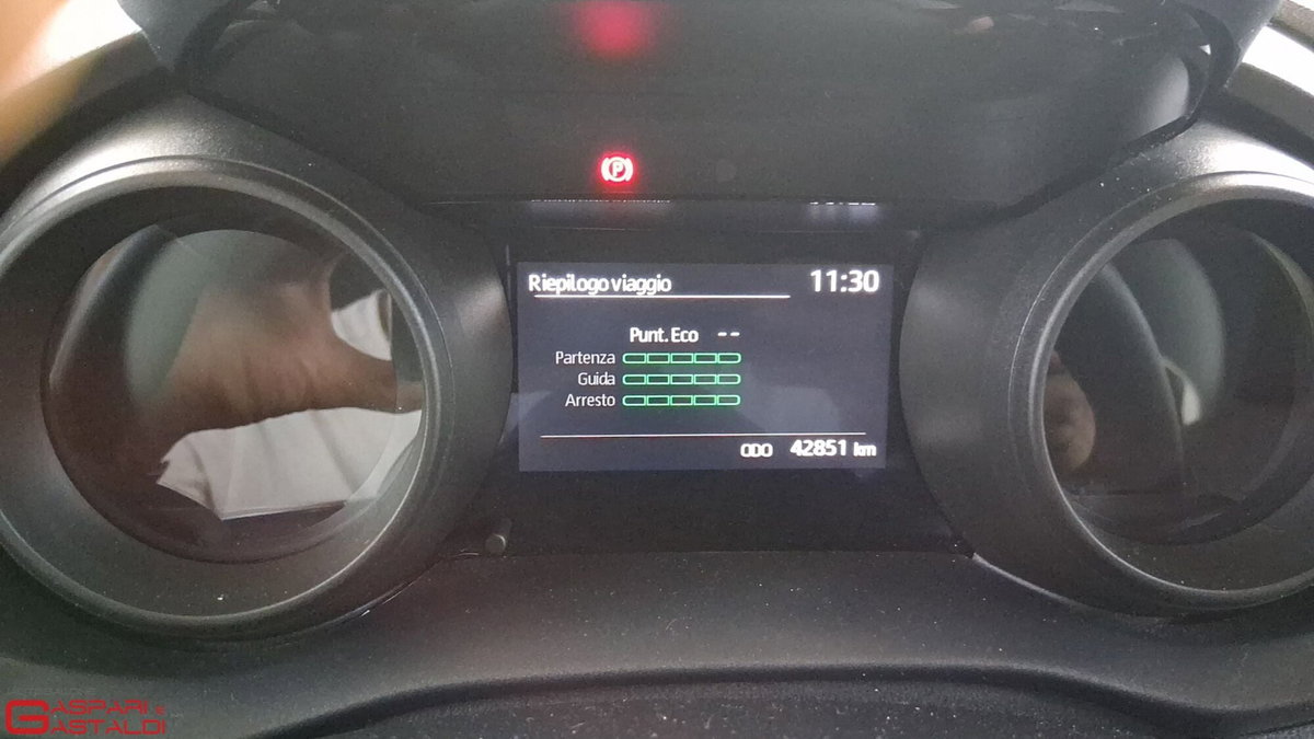 Toyota Yaris Cross Active fwd 115cv e-cvt (13)