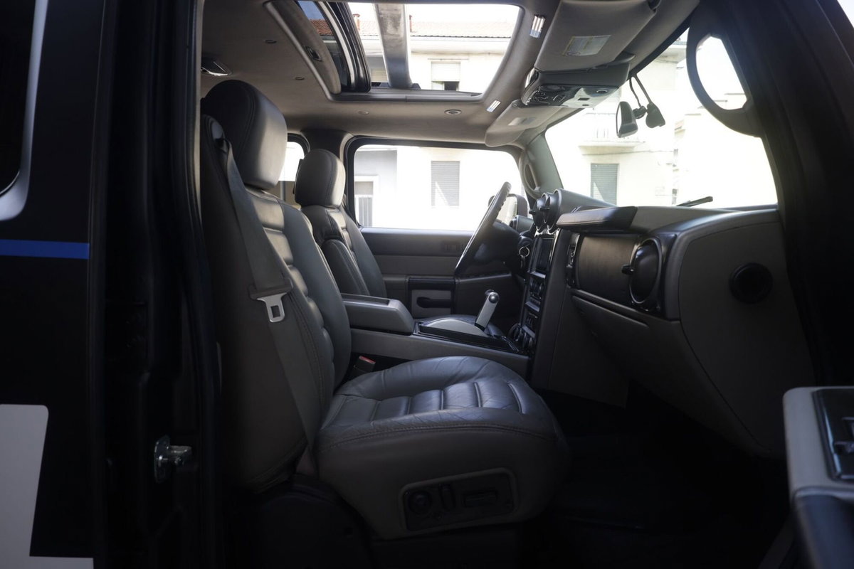 Hummer H2 V8 Luxury (10)