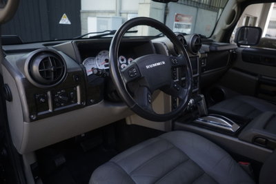 Hummer H2 V8 Luxury (8)