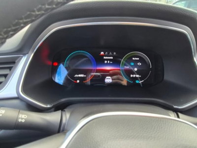Renault Captur Plug-in Hybrid E-Tech 160 CV Techno (9)