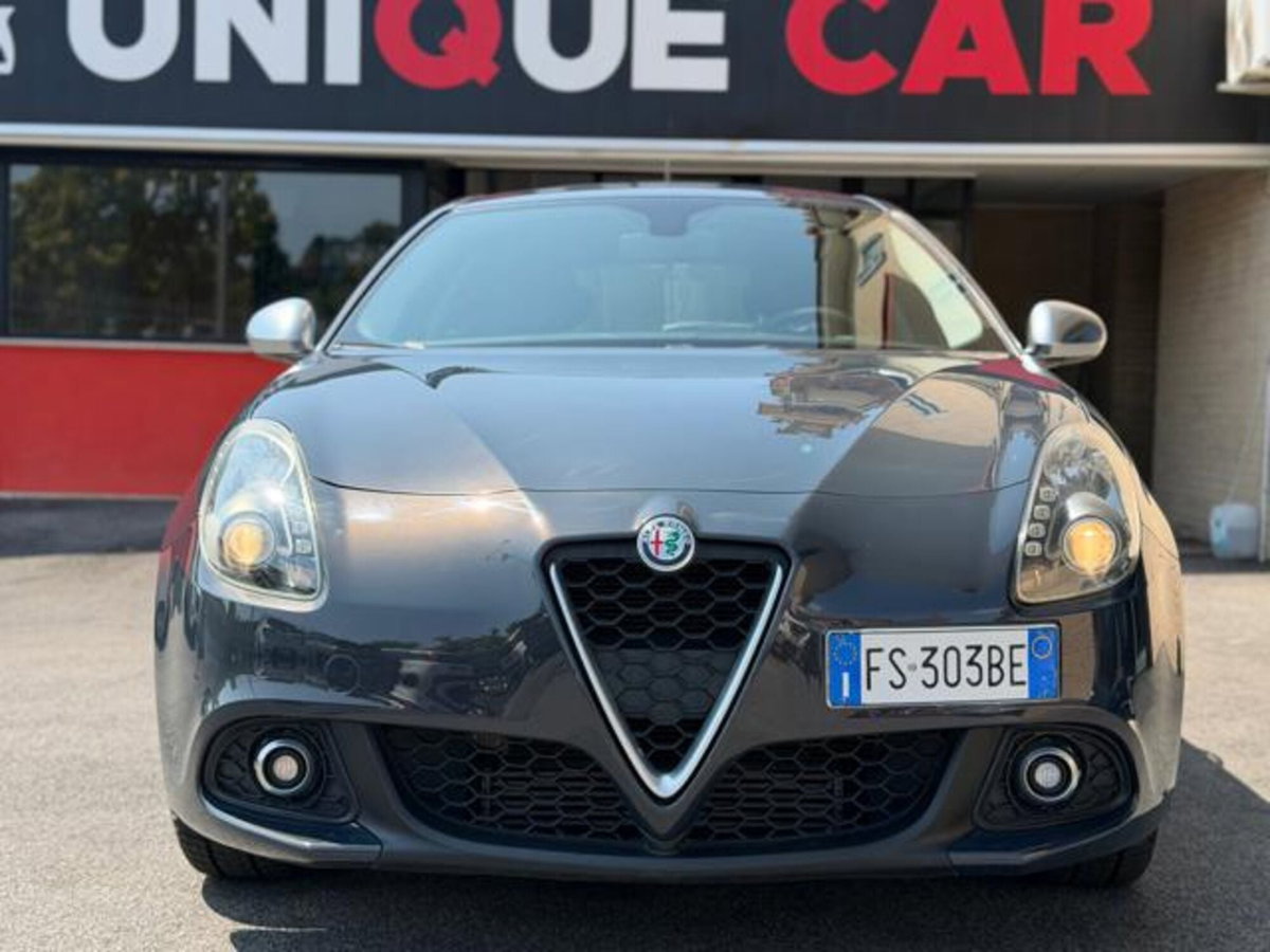 Alfa Romeo Giulietta 1.4 Turbo Super Gpl 120cv (2)