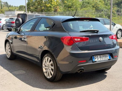 Alfa Romeo Giulietta 1.4 Turbo Super Gpl 120cv (4)