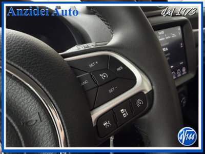 Jeep Renegade 1.6 Mjt 130 CV Limited (17)