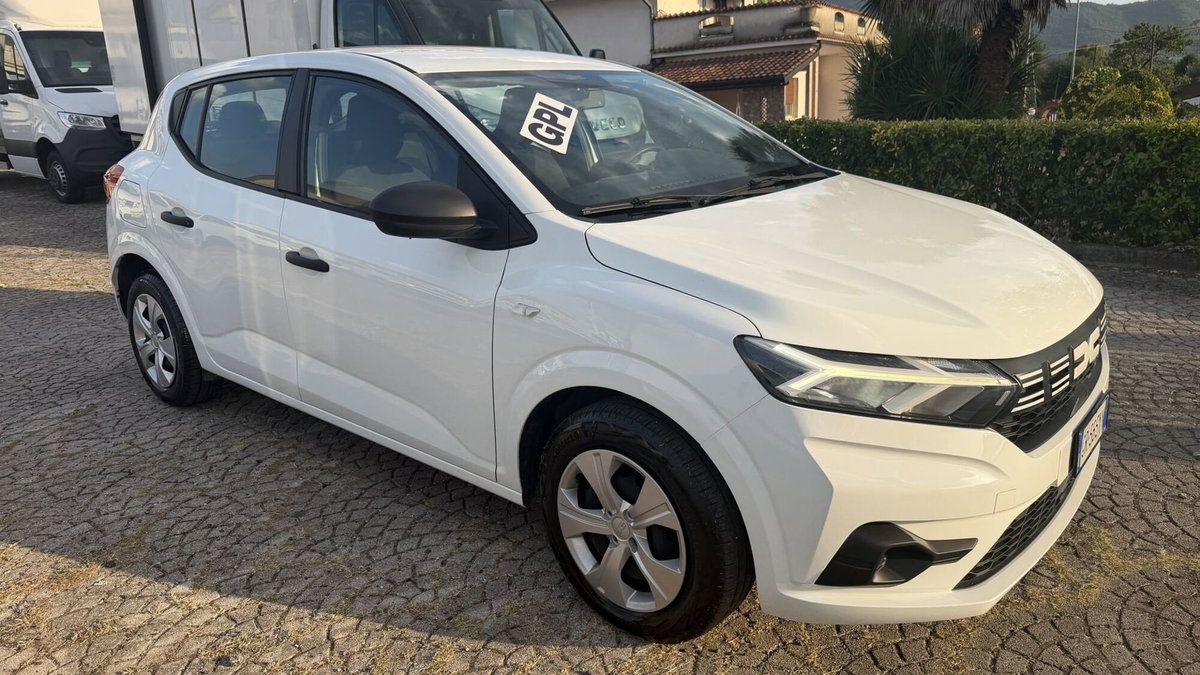 Dacia Sandero Stepway 1.0 TCe 100CV ECO-G 15th Anniversary (3)