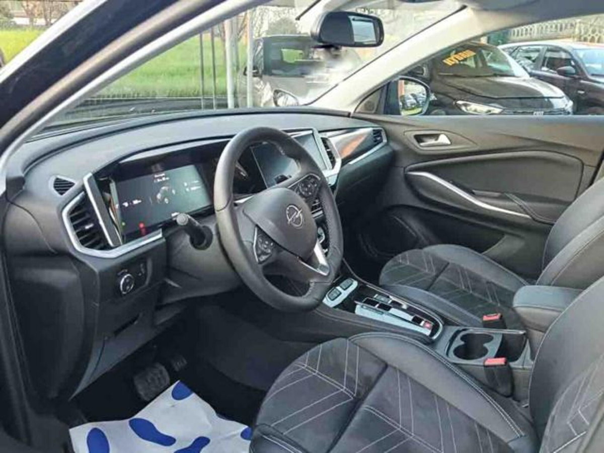 Opel Grandland 1.2 Turbo 12V 130 CV aut. GS Line (8)