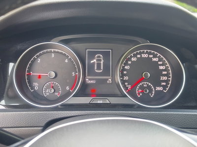 Volkswagen Golf 1.6 TDI 5p. Highline BlueMotion Technology (10)