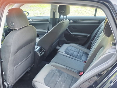 Volkswagen Golf 1.6 TDI 5p. Highline BlueMotion Technology (14)