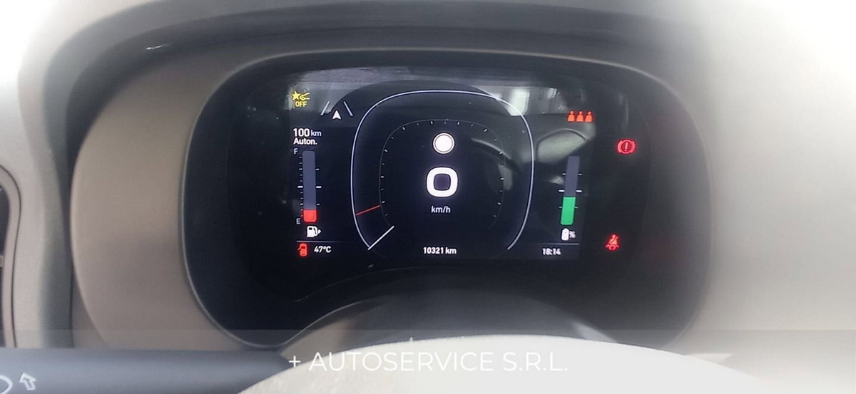 Fiat Panda 1.0 FireFly S&S Hybrid City Cross (8)