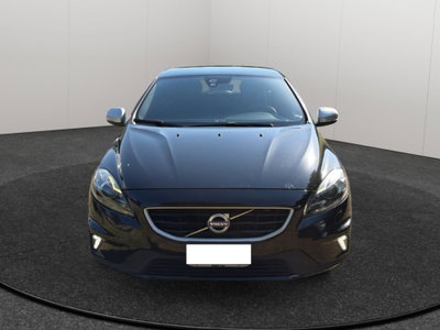 Volvo V40 D4 Geartronic R-design Momentum (2)