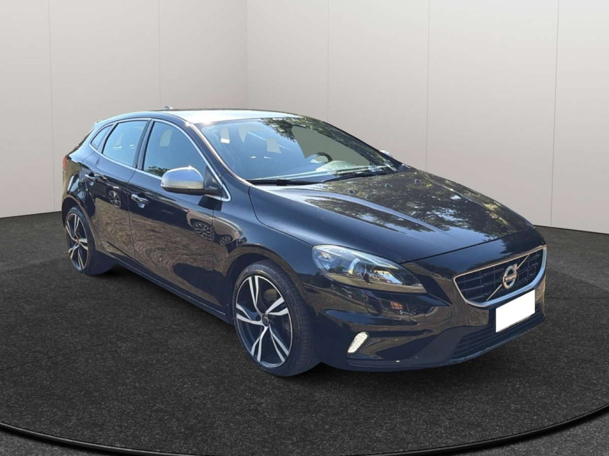 Volvo V40 D4 Geartronic R-design Momentum (3)